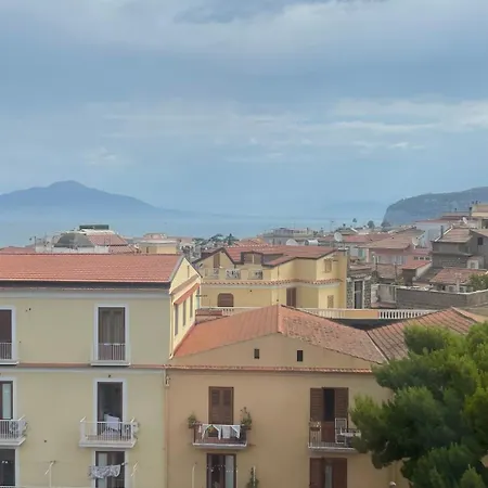 Lumar Luxury Πανσιόν 3*