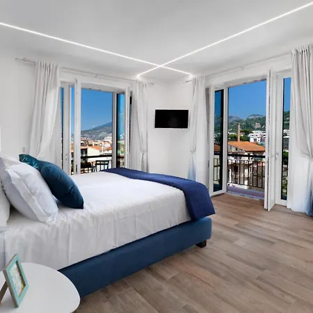 Πανσιόν Lumar Luxury 3*